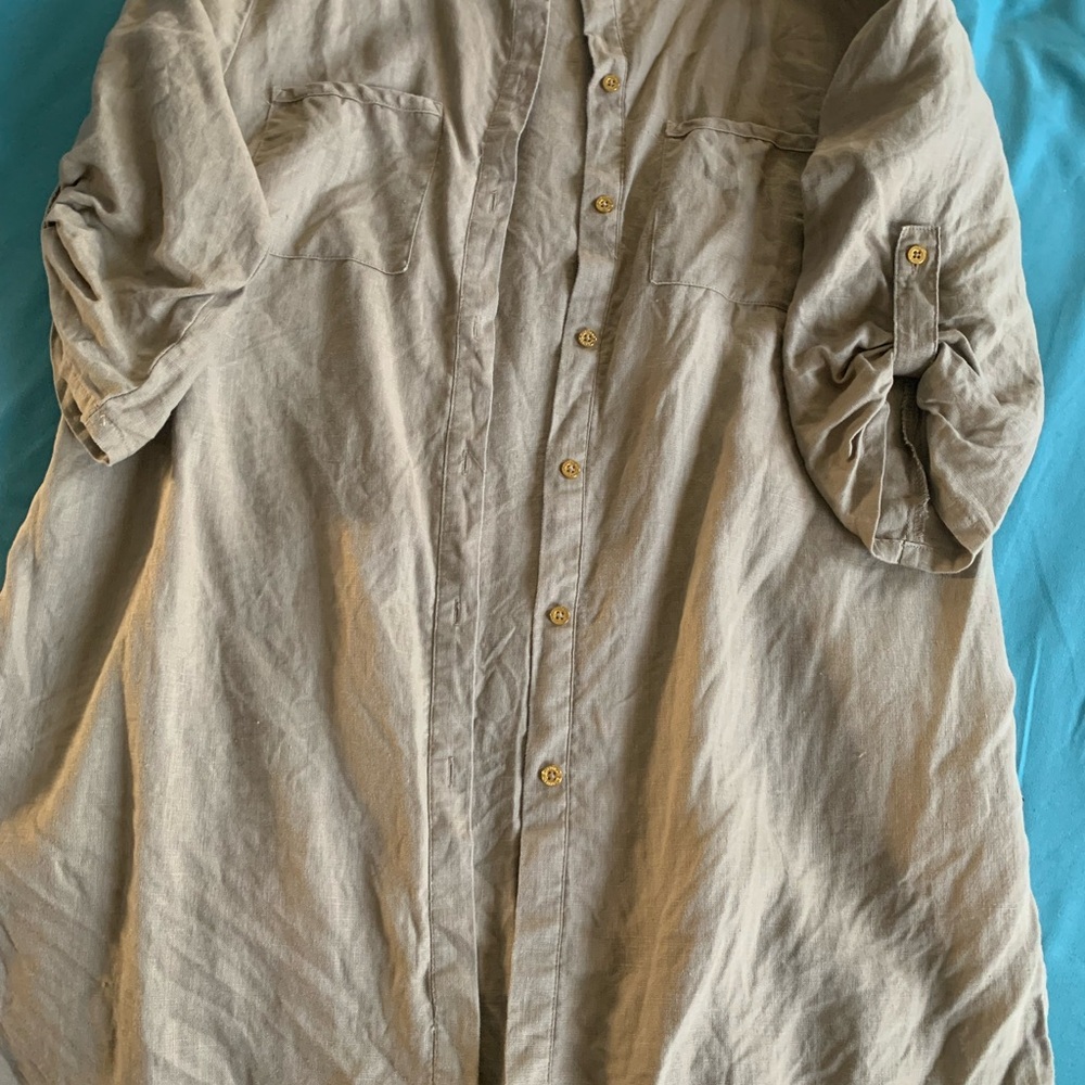Ellen Tracy  100% Linen Button Down Tunic Top